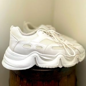 PRETTYLITTLETHING chunky white sneakers